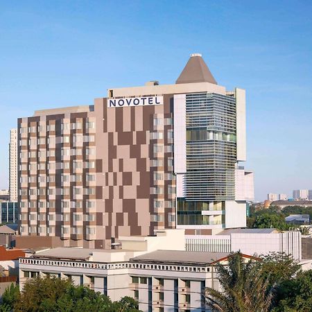 Novotel Jakarta Cikini Exterior foto